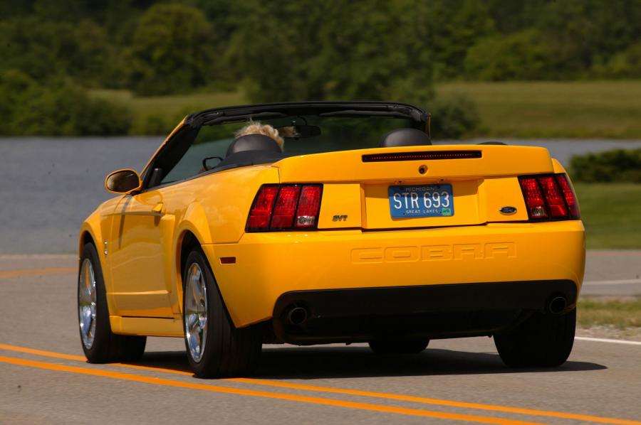  Ford Mustang SVT Cobra Convertible 2002 года  (фото 24 из 103)